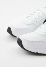 Кроссовки Nike — изображение 3
